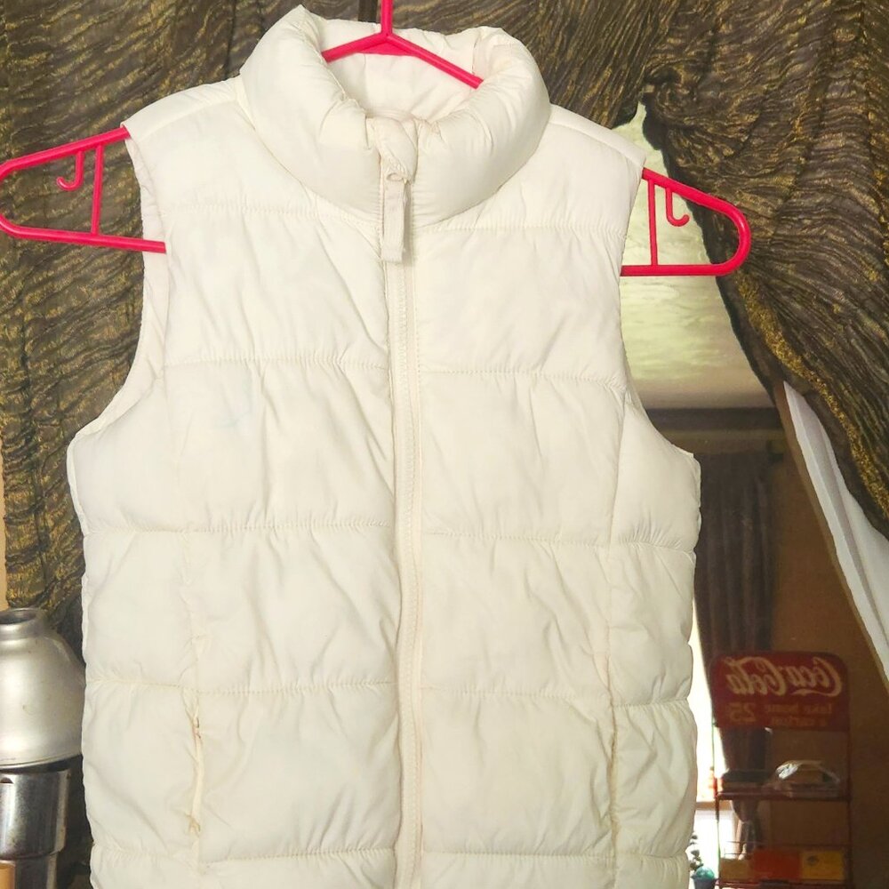 K1  Kids Quilted Puffer Vest Old Navy Sz 6-7
